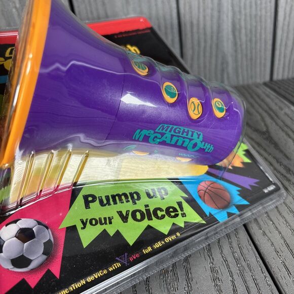 1996 Yes! Mighty Megamouth Megaphone Sports Toy with 4 Sound Effects NEW -READ - Picture 2 of 5